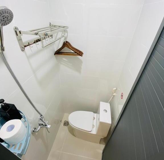 اتاق استاندارد با چشمانداز کوهستان, Hero Hostel & Billiards