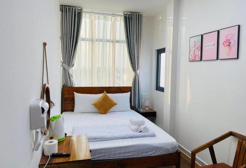 اتاق استاندارد با چشمانداز کوهستان, Hero Hostel & Billiards