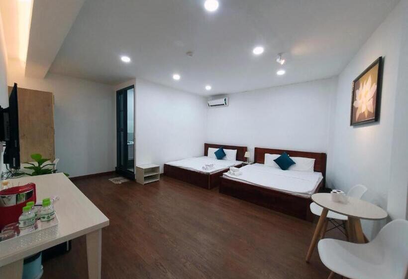 اتاق استاندارد چهار تخته, Hero Hostel & Billiards