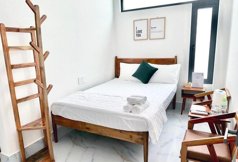 اتاق استاندارد, Hero Hostel & Billiards