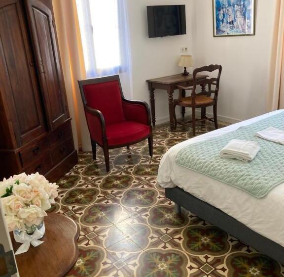 Номер Стандарт, Hôtel La Demeure Coloniale