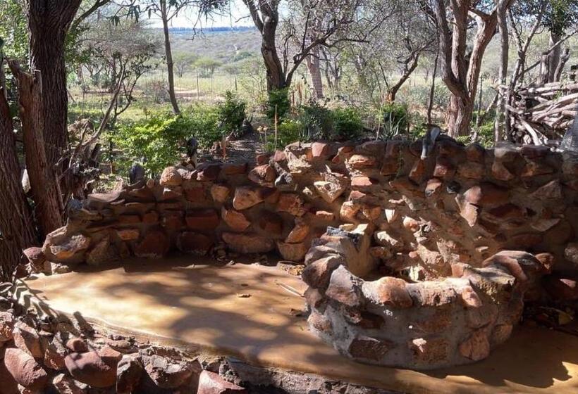 带花园景观和一个卧室的别墅, Hippomoon Lodge Game Reserve