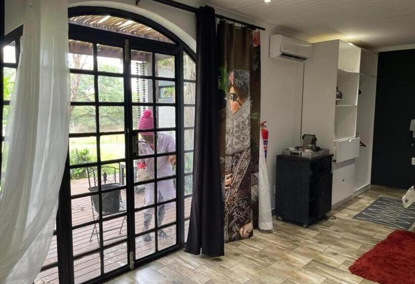 带露台的套间, Hippomoon Lodge Game Reserve