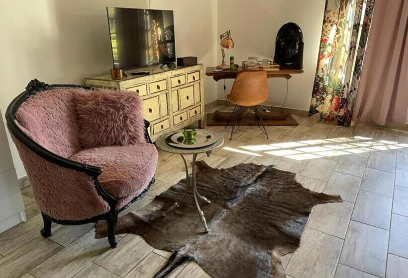 高级套房, Hippomoon Lodge Game Reserve