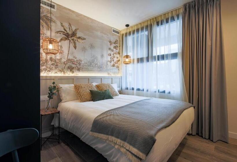 اتاق استاندارد, Home42