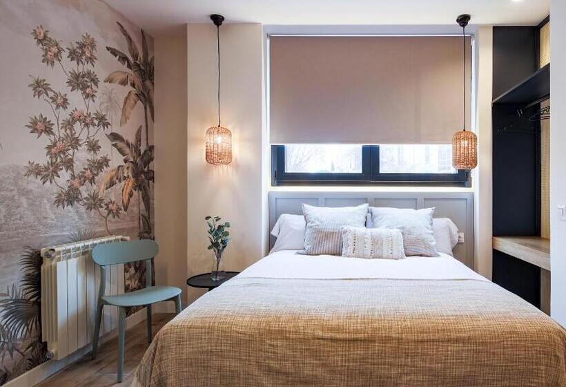 اتاق استاندارد, Home42