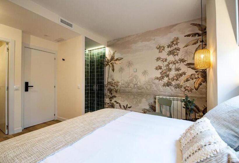 اتاق استاندارد, Home42