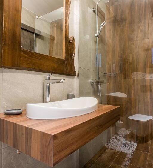 غرفة قياسية, Sidharta Resort