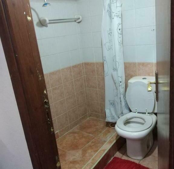 اتاق استاندارد با بالکن, Queen Ayloa Hotel&restaurant