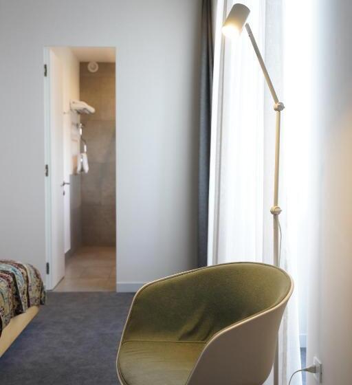 Номер Deluxe, Dilijani Tun Hotel & Restaurant