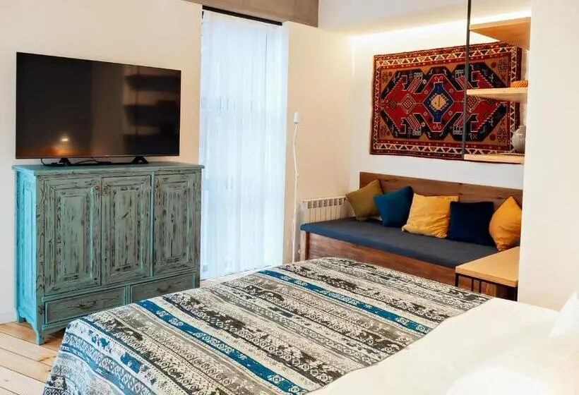 اتاق استاندارد, Dilijani Tun Hotel & Restaurant