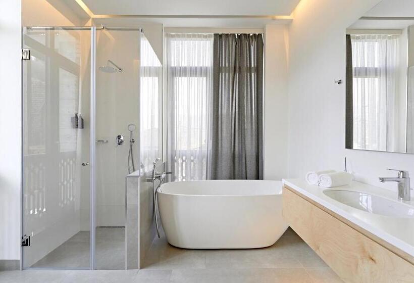 Family Suite, Dilijani Tun Hotel & Restaurant
