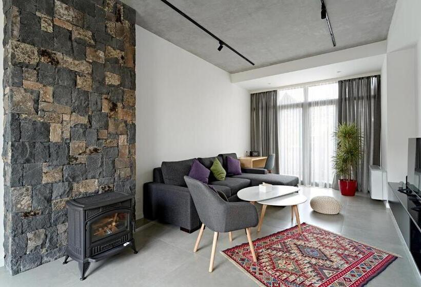 Family Suite, Dilijani Tun Hotel & Restaurant