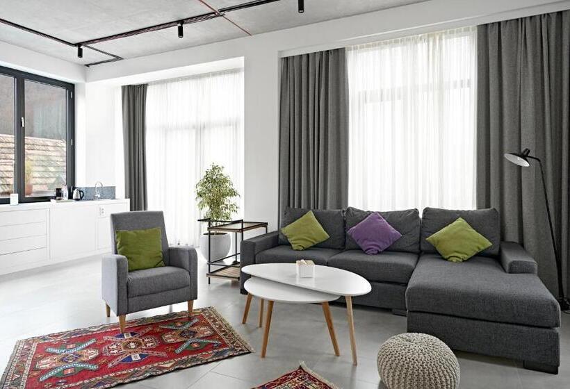 Люкс Вид на Горы, Dilijani Tun Hotel & Restaurant