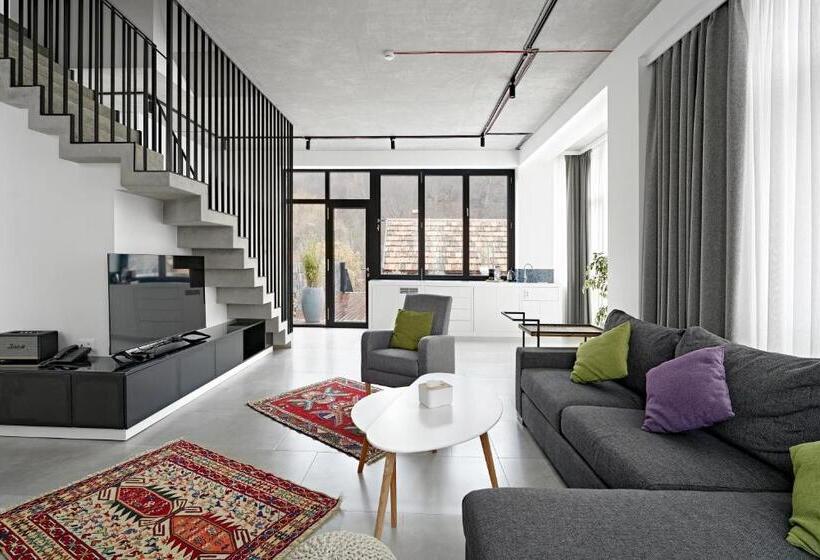 Люкс Вид на Горы, Dilijani Tun Hotel & Restaurant