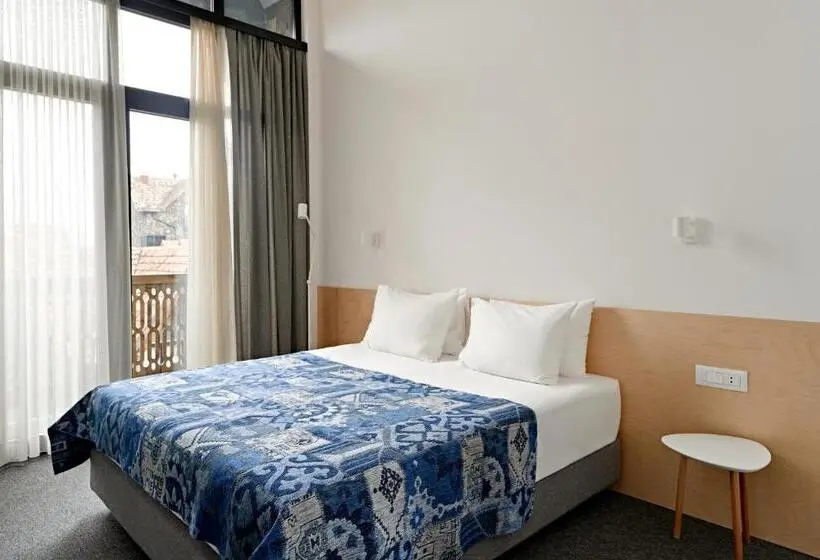 اتاق لوکس با بالکن, Dilijani Tun Hotel & Restaurant
