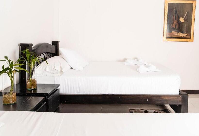 ベーシックトリプルルーム, Finca Hotel La Quinta De Torrione