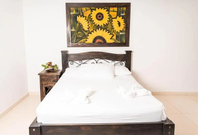 ベーシックトリプルルーム, Finca Hotel La Quinta De Torrione