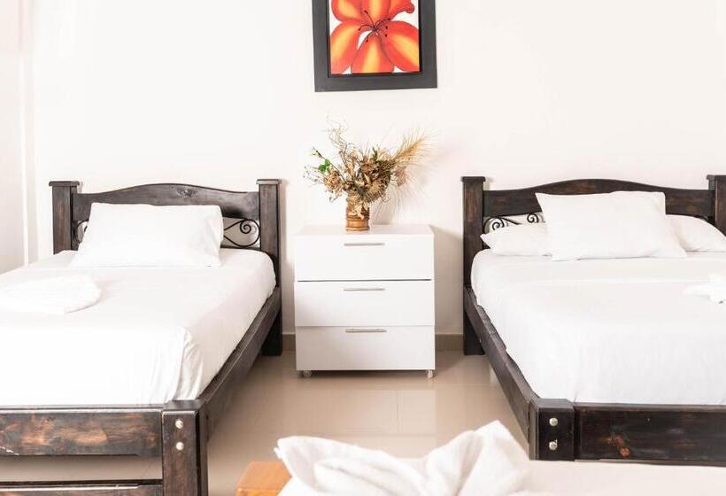 스탠다드 트리플 룸, Finca Hotel La Quinta De Torrione