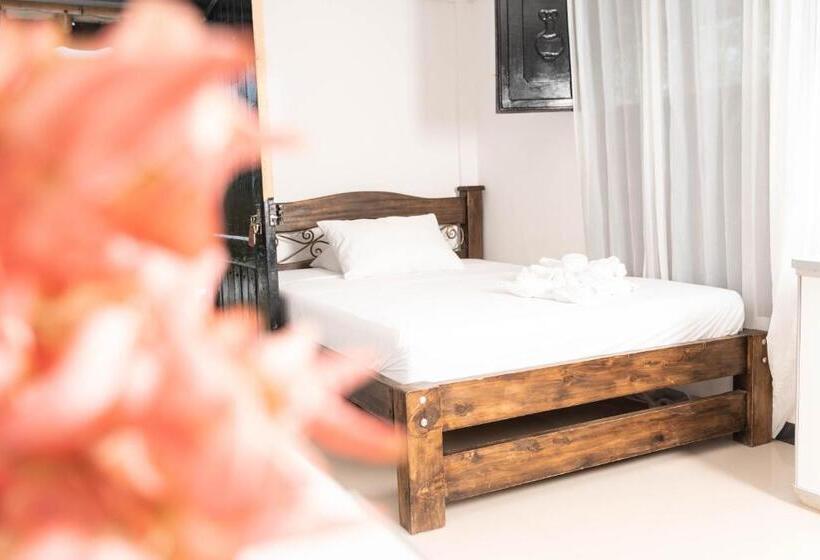 スタンダードトリプルルーム, Finca Hotel La Quinta De Torrione