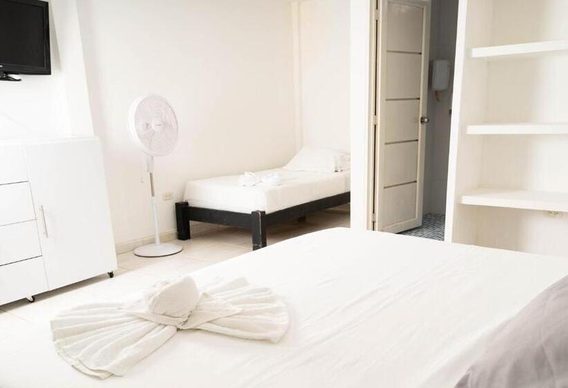 デラックストリプルルーム, Finca Hotel La Quinta De Torrione