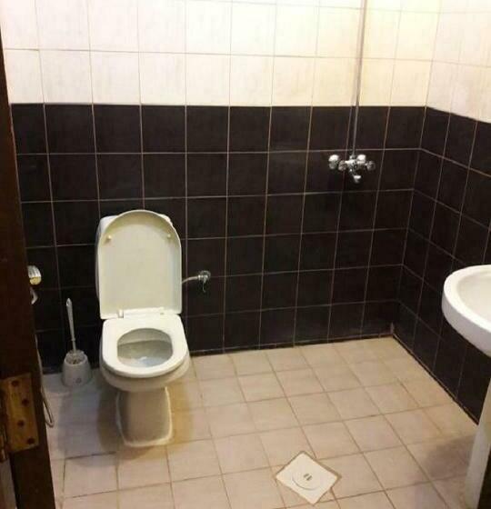 标准工作室, قصر التوت العلياء