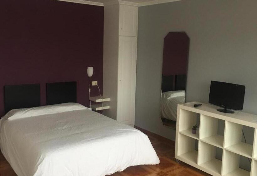 ベーシックルーム, Corcubión Playa De Quenxe