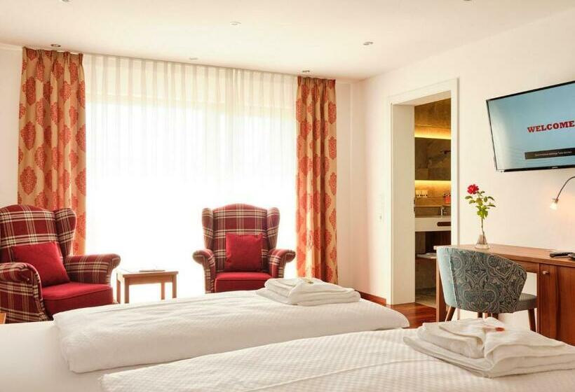 Номер Стандарт, Hornstein Weingut, Vinothek & Gastronomie