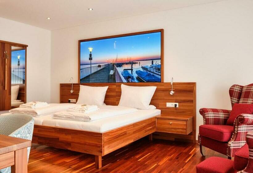 Номер Стандарт, Hornstein Weingut, Vinothek & Gastronomie