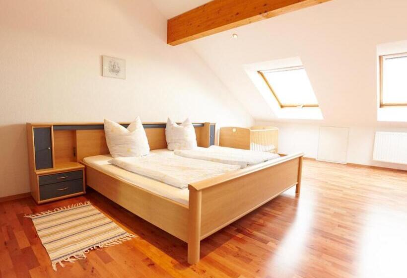 1 Bedroom Apartment Lake View, Hornstein Weingut, Vinothek & Gastronomie