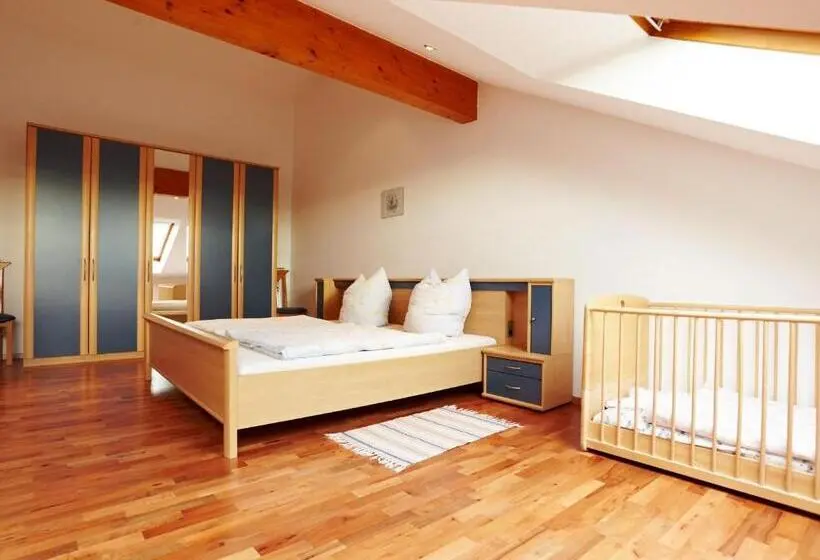 1 Bedroom Apartment Lake View, Hornstein Weingut, Vinothek & Gastronomie