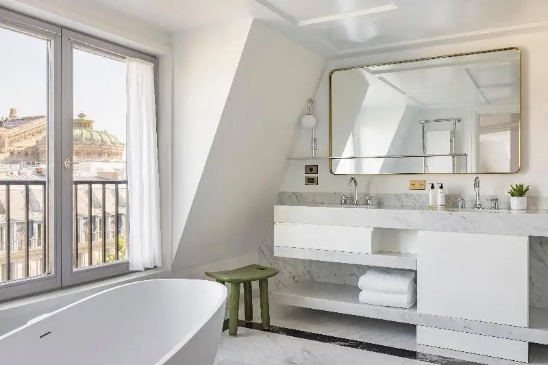 キングサイズベッドのスイートルーム, Kimpton St Honoré Paris, an Ihg Hotel