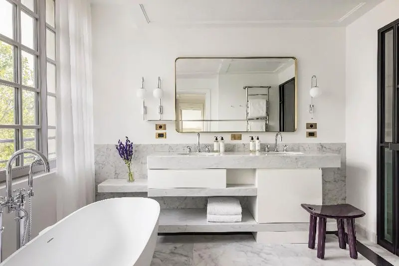 キングサイズベッドのスイートルーム, Kimpton St Honoré Paris, an Ihg Hotel