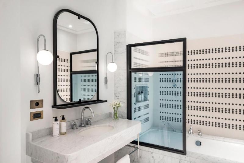 プレミアムルーム, Kimpton St Honoré Paris, an Ihg Hotel