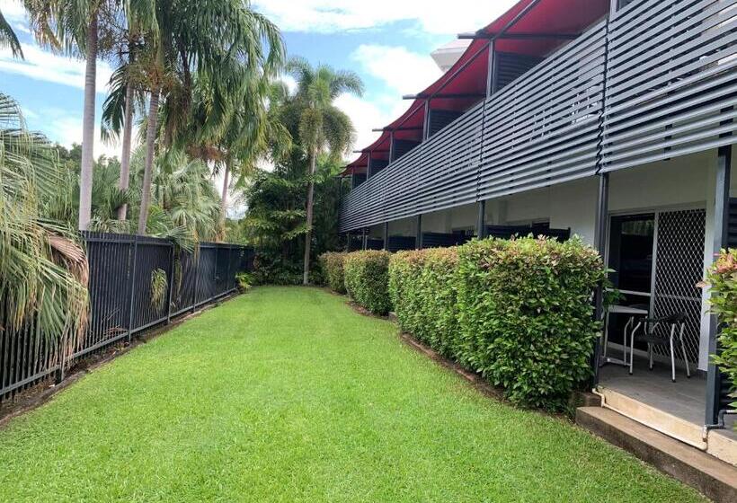 スタンダードスタジオ, Vitina Studio Motel