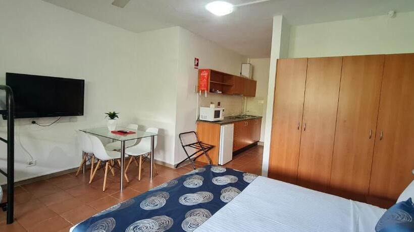 ファミリールーム, Vitina Studio Motel