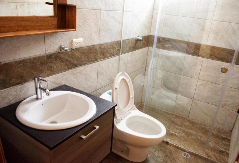 اتاق استاندارد سه نفره, Imperial Zumbahua