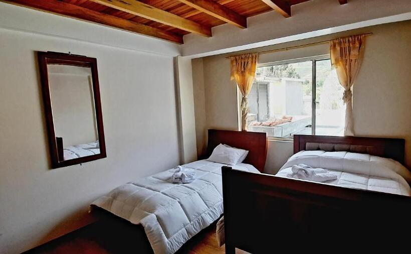 اتاق استاندارد سه نفره, Imperial Zumbahua