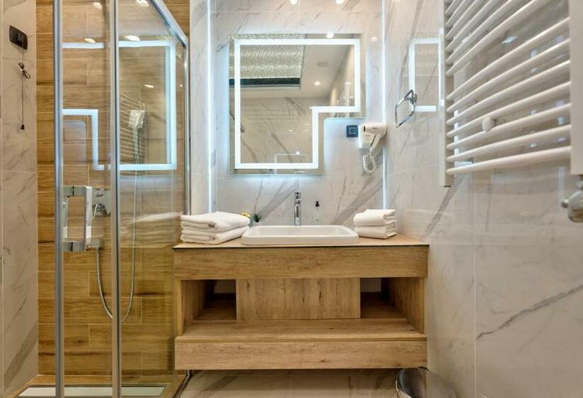 استودیوی استاندارد, Aria