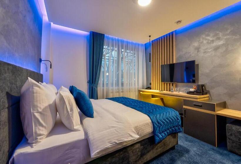 اتاق استاندارد, Aria