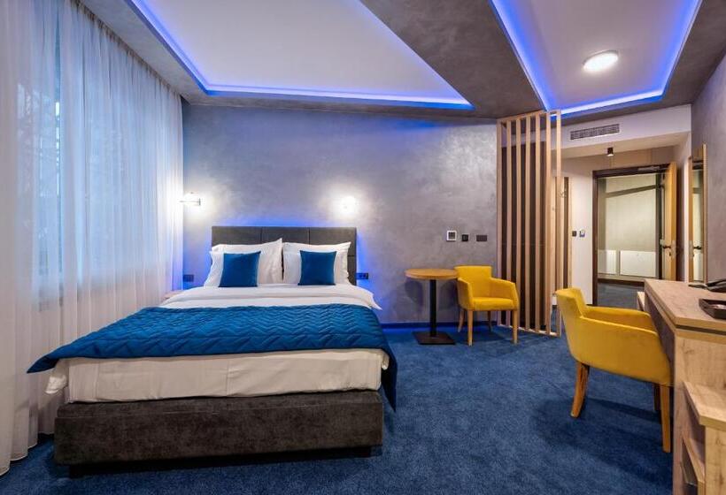 استودیوی استاندارد, Aria