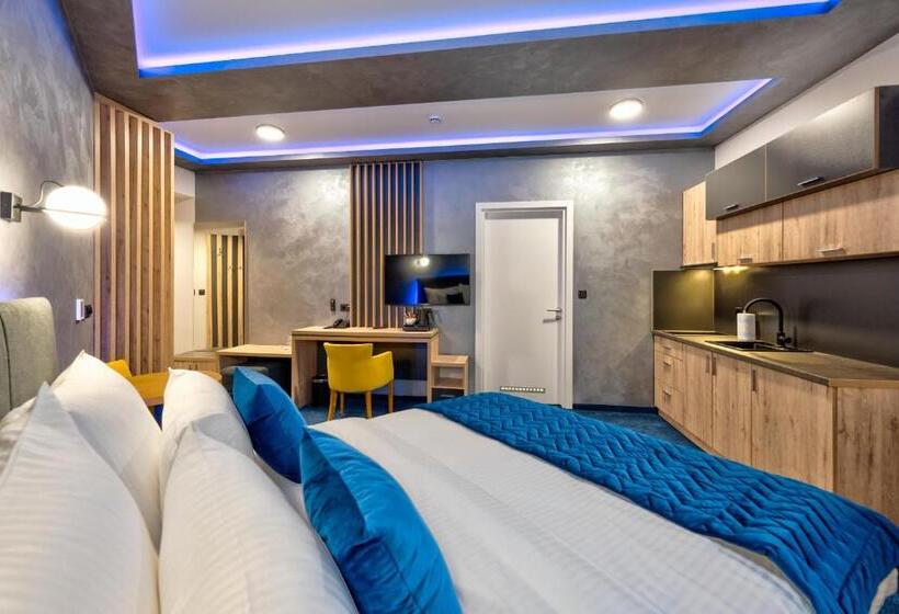 استودیوی استاندارد, Aria