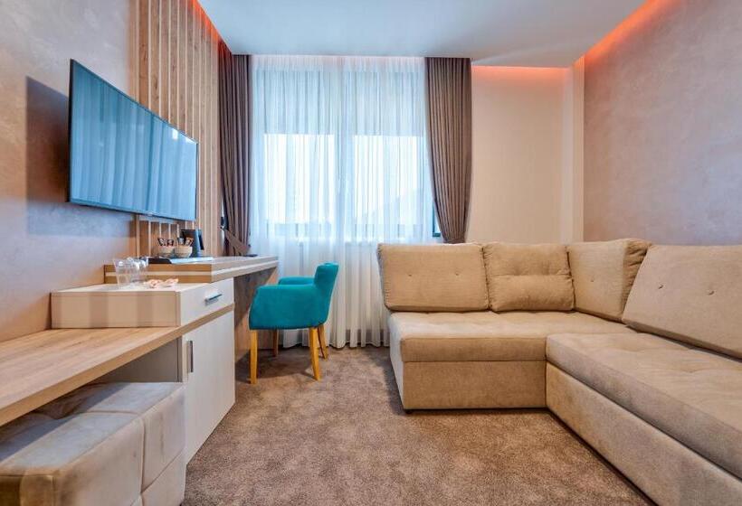 آپارتمان 2 خوابه, Aria