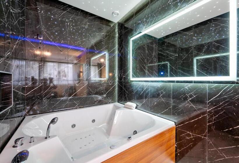 آپارتمان لوکس 1 خوابه, Aria