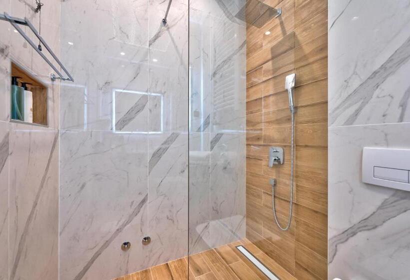 آپارتمان لوکس 1 خوابه, Aria