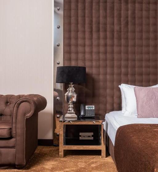 اتاق لوکس با چشمانداز دریا, Marine Residence