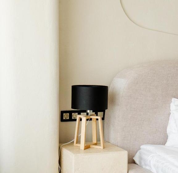 اتاق لوکس, Marine Residence