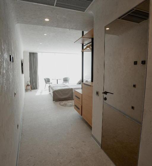 اتاق استاندارد با چشمانداز دریا, Marine Residence