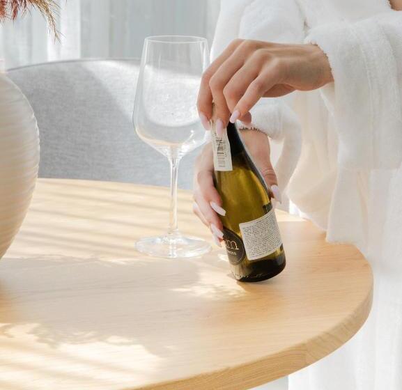 اتاق استاندارد با چشمانداز دریا, Marine Residence