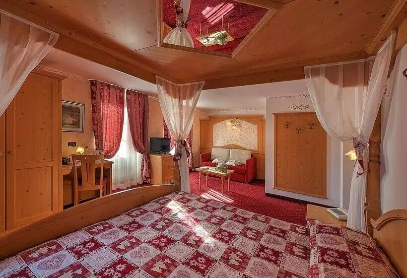 سوییت جونیور, Al Posta Hotel 1899